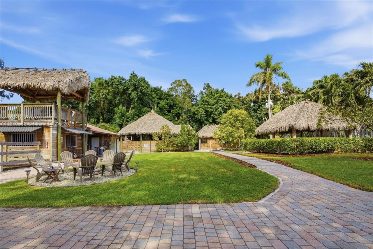 5601 SW 195th Ter, Southwest Ranches, FL 33332 Photo