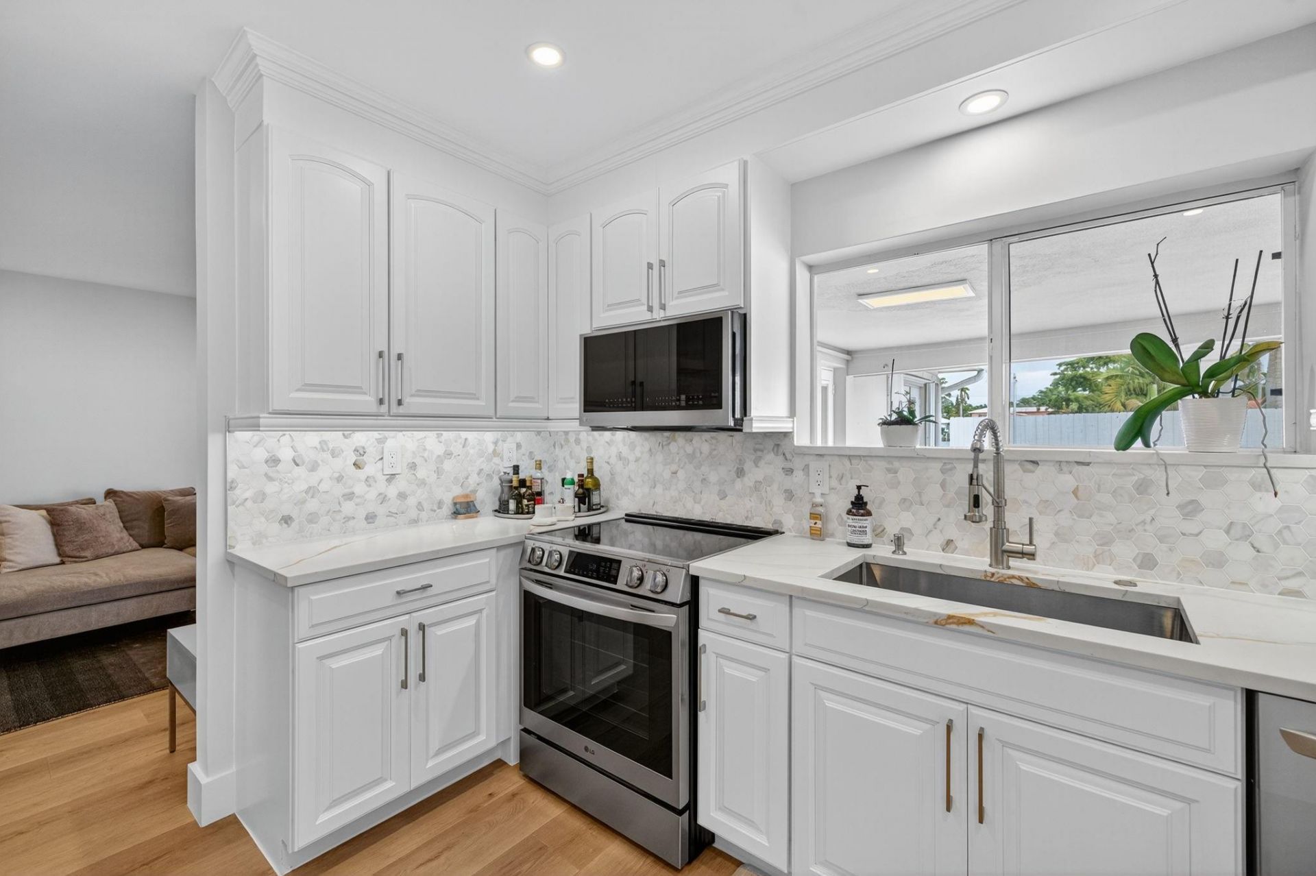 5950 NE 28th Avenue, Fort Lauderdale, FL 33308 Photo