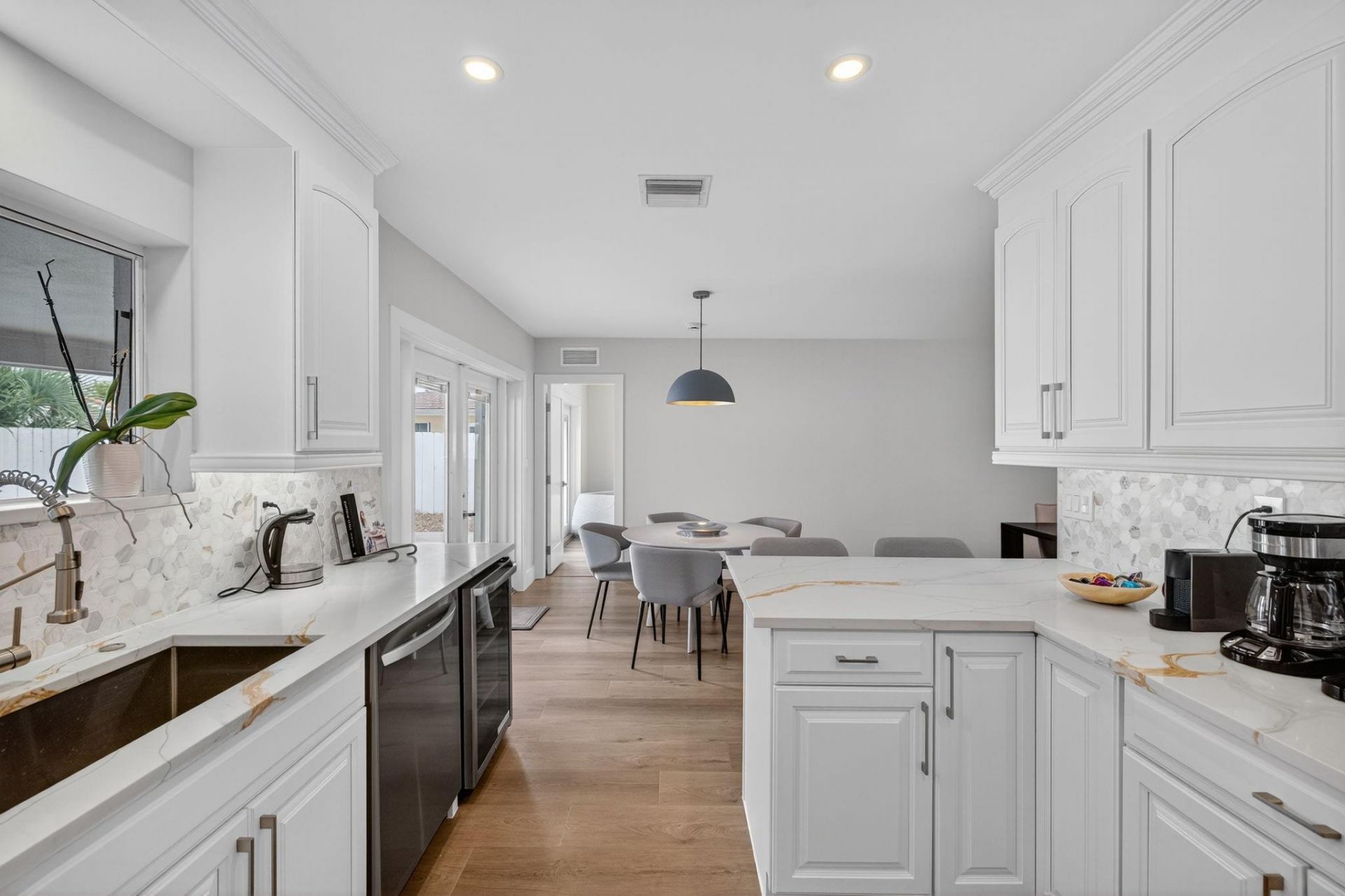 5950 NE 28th Avenue, Fort Lauderdale, FL 33308 Photo