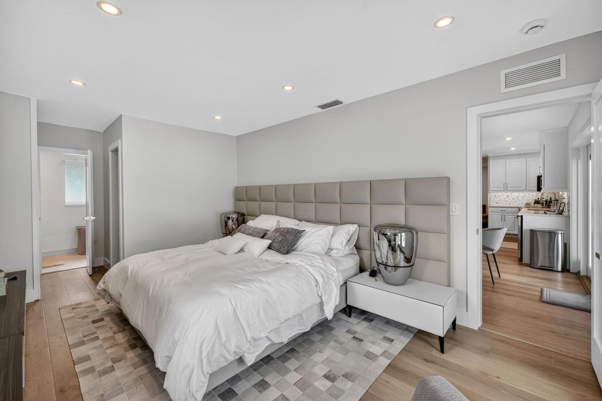 5950 NE 28th Avenue, Fort Lauderdale, FL 33308 Photo