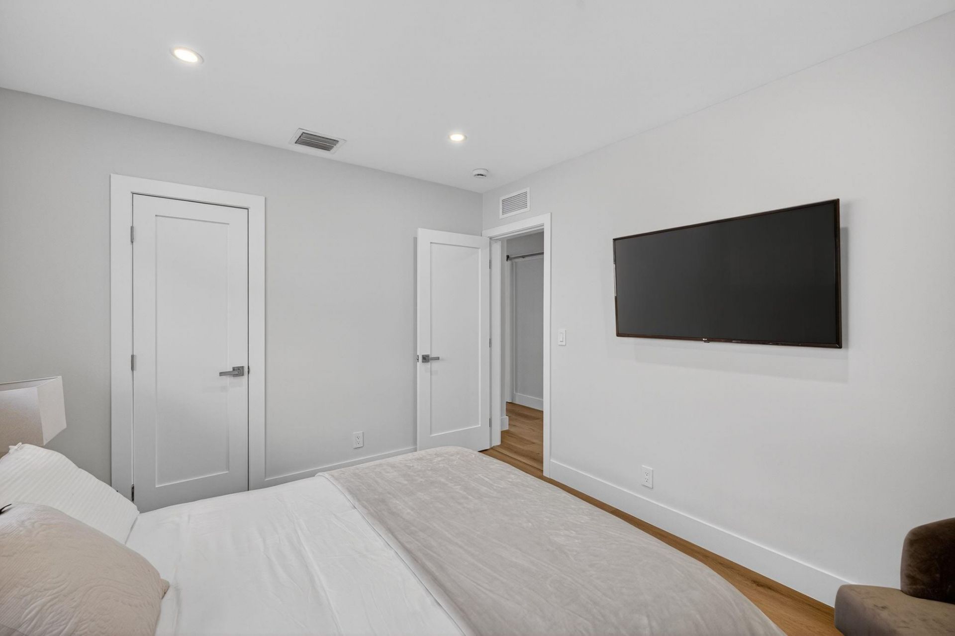 5950 NE 28th Avenue, Fort Lauderdale, FL 33308 Photo