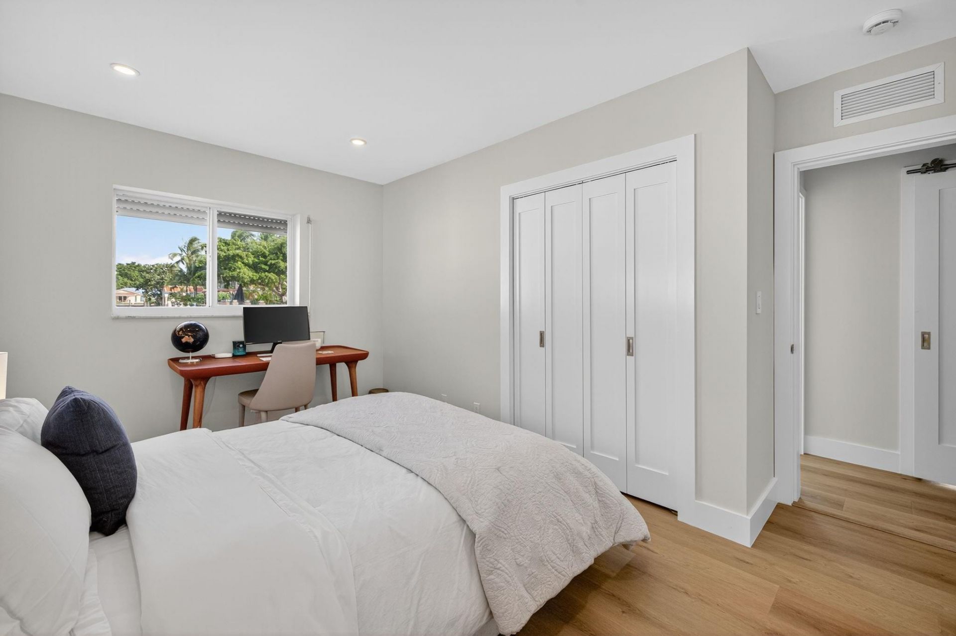 5950 NE 28th Avenue, Fort Lauderdale, FL 33308 Photo