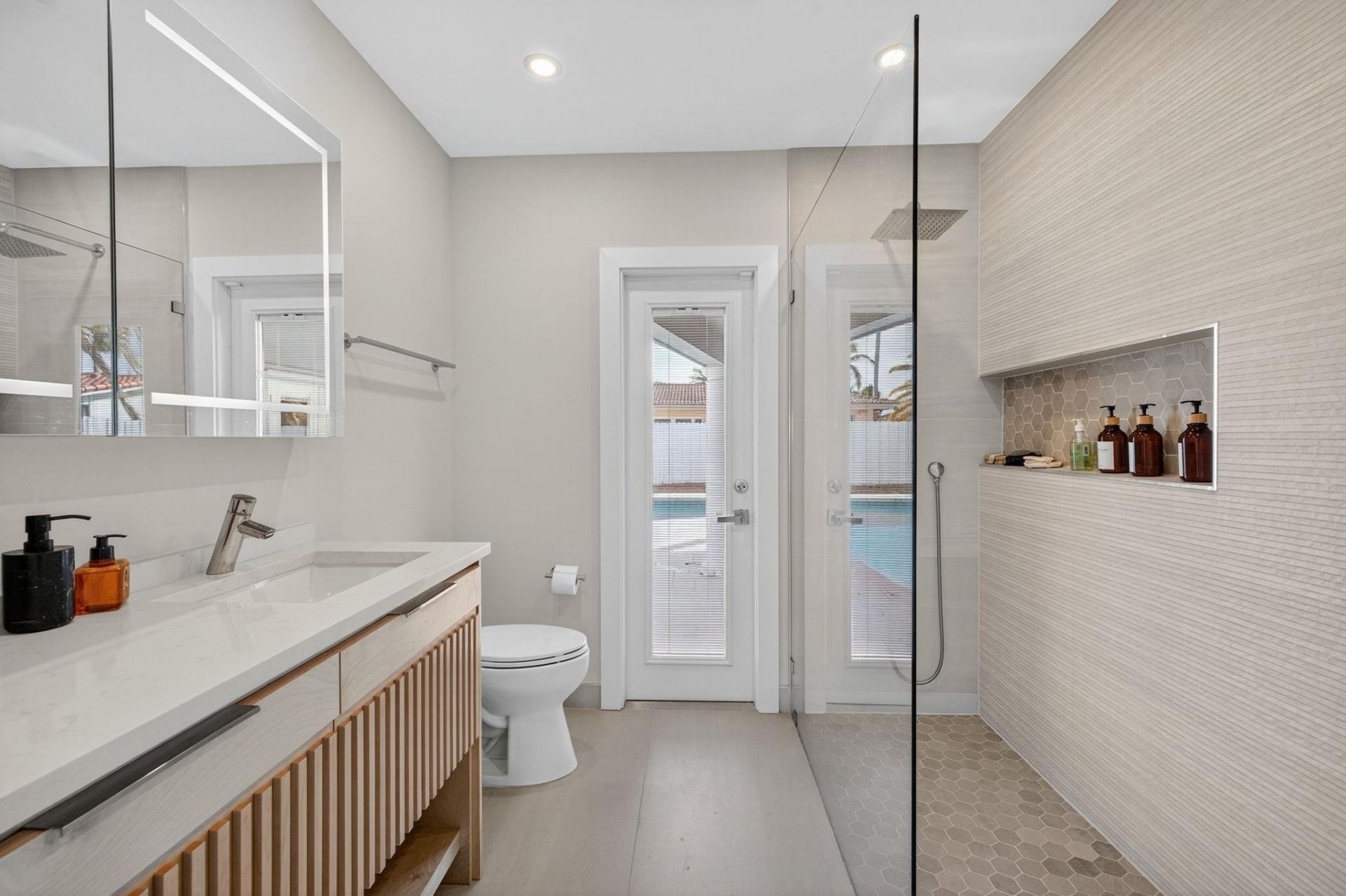 5950 NE 28th Avenue, Fort Lauderdale, FL 33308 Photo