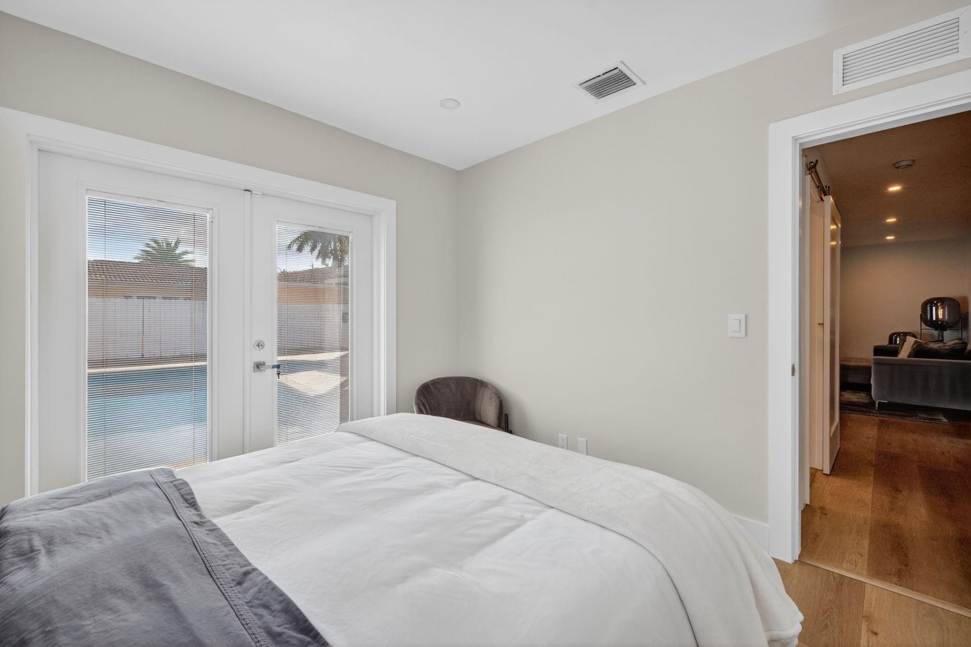 5950 NE 28th Avenue, Fort Lauderdale, FL 33308 Photo