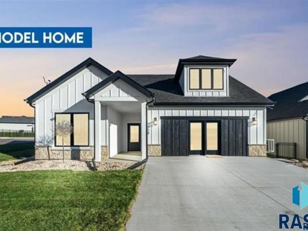 1628 N Rosemary Ave, Sioux Falls, SD 57110