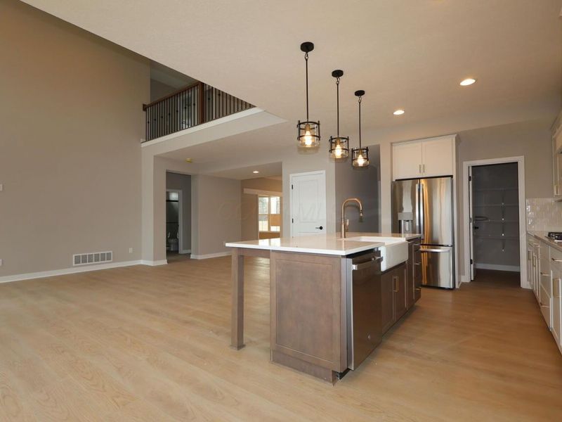 634 Alicia Kelton Drive, Delaware, OH 43015 Photo 8