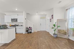 126 Lagoona Drive photo 4