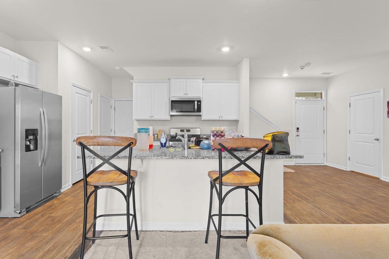 126 Lagoona Drive Photo 6