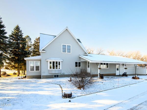 3224 21ST Avenue NE, Arvilla, ND 58214