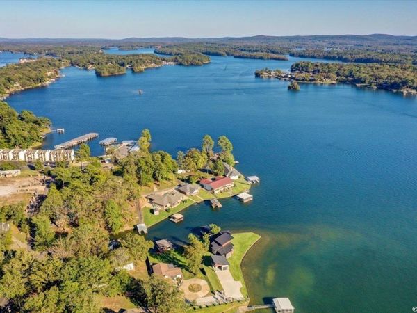 102 & 108 CEDAR POINT Road, Unit A & B, Hot Springs, AR 71913