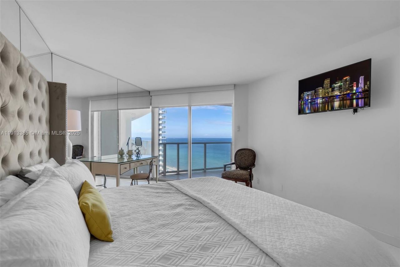 16485 Collins Ave, Unit 1836, Sunny Isles Beach, FL 33160 Photo