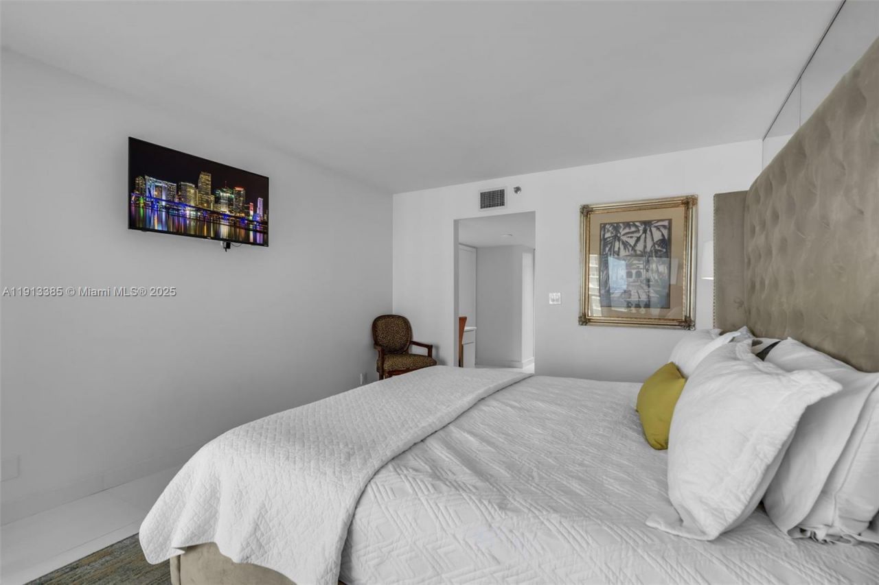 16485 Collins Ave, Unit 1836, Sunny Isles Beach, FL 33160 Photo