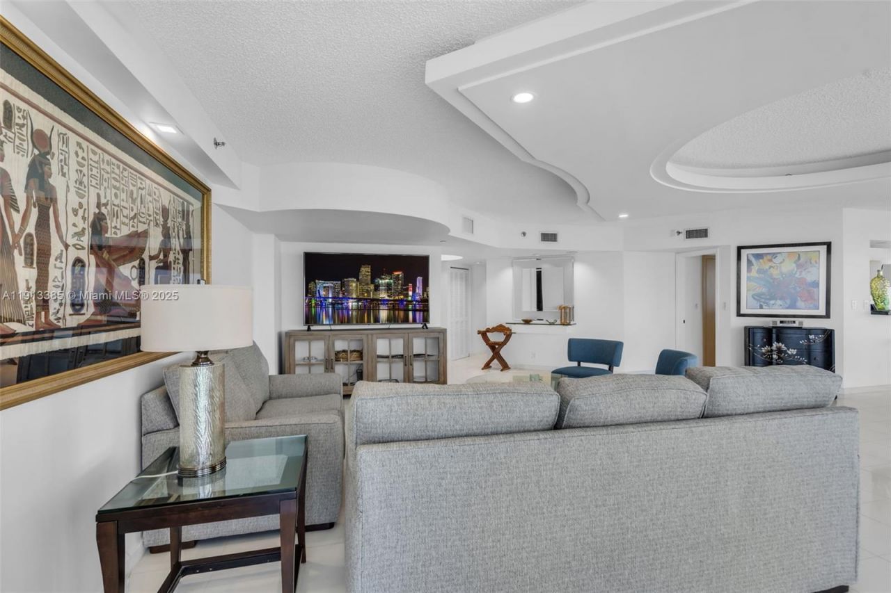 16485 Collins Ave, Unit 1836, Sunny Isles Beach, FL 33160 Photo