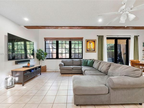 3413 S Atlanta Dr, Unit 3413, Hollywood, FL 33021