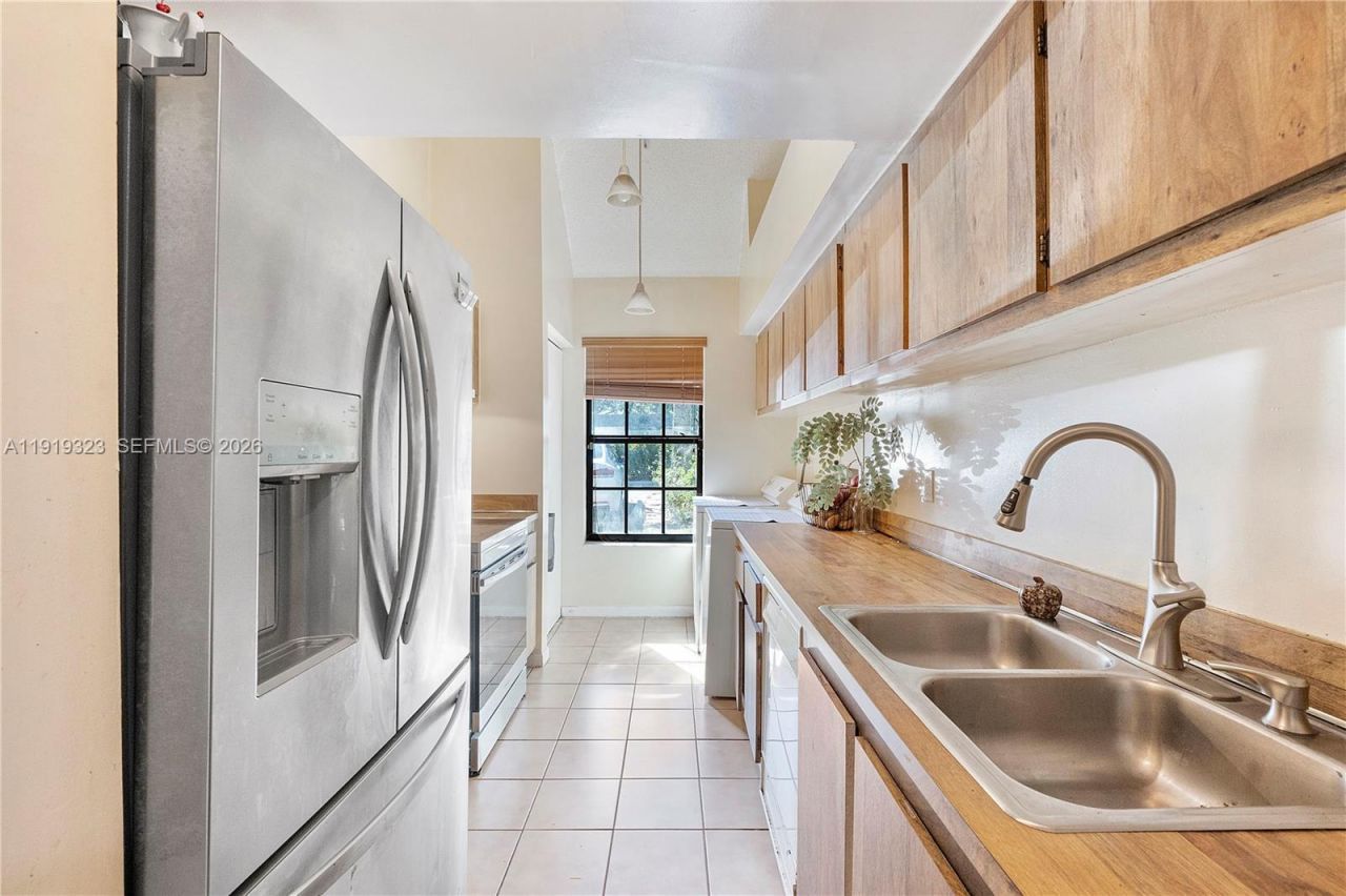 3413 S Atlanta Dr, Unit 3413, Hollywood, FL 33021 Photo