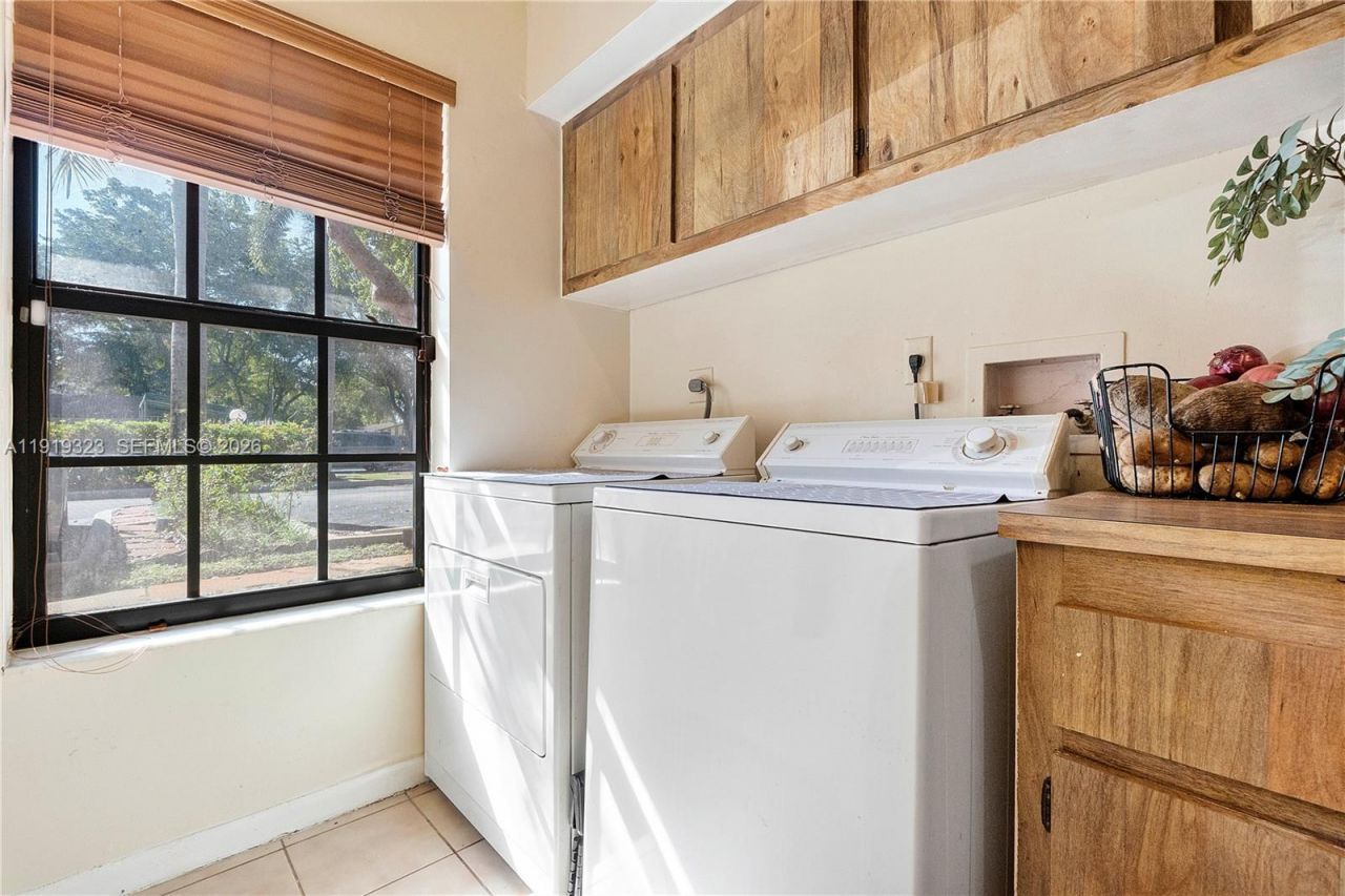 3413 S Atlanta Dr, Unit 3413, Hollywood, FL 33021 Photo