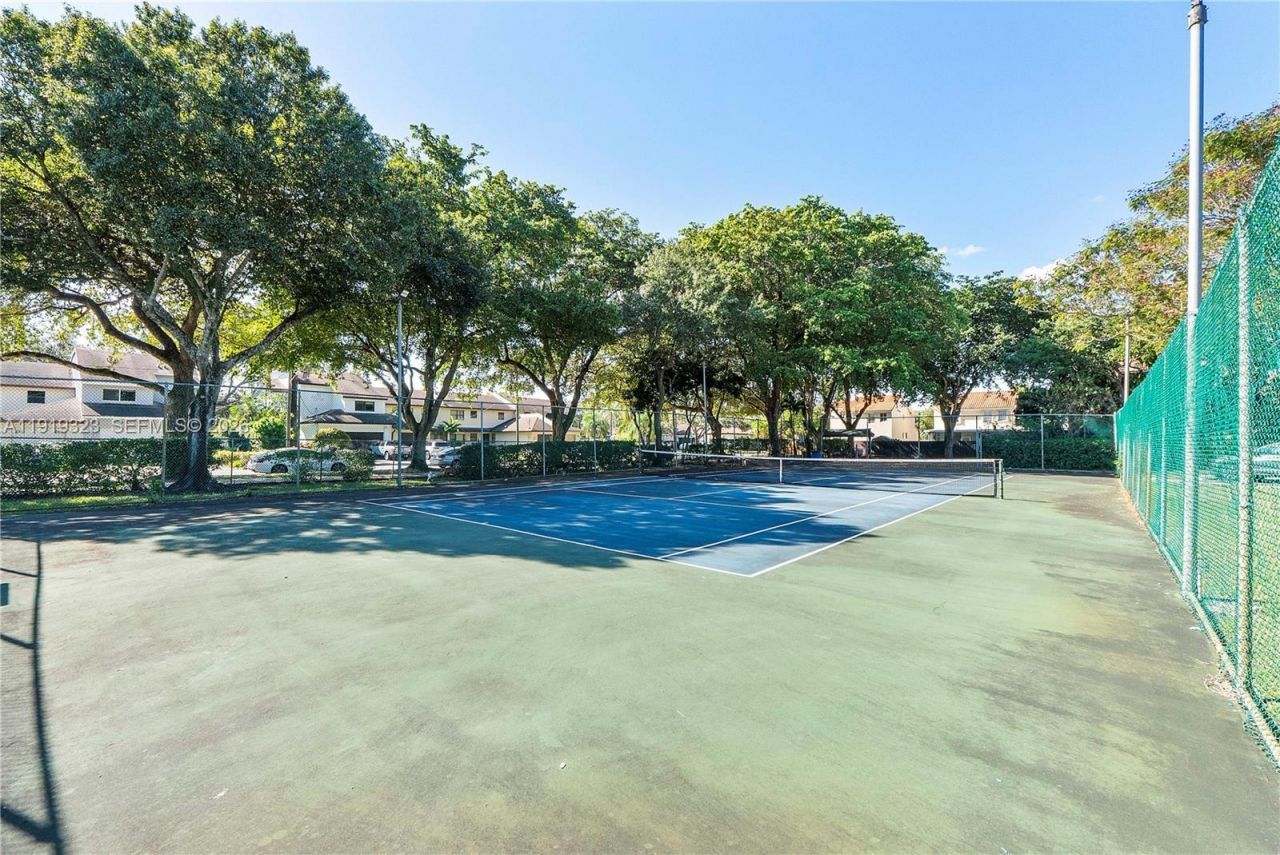 3413 S Atlanta Dr, Unit 3413, Hollywood, FL 33021 Photo