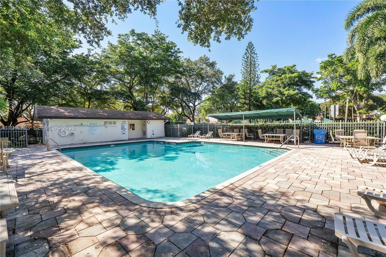 3413 S Atlanta Dr, Unit 3413, Hollywood, FL 33021 Photo