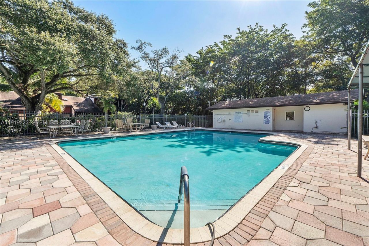 3413 S Atlanta Dr, Unit 3413, Hollywood, FL 33021 Photo