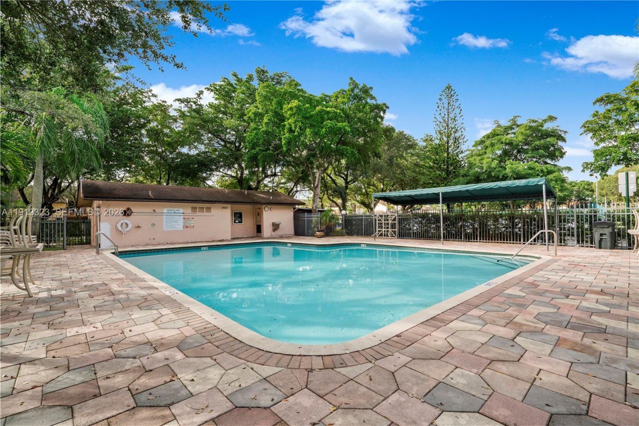 3413 S Atlanta Dr, Unit 3413, Hollywood, FL 33021 Photo