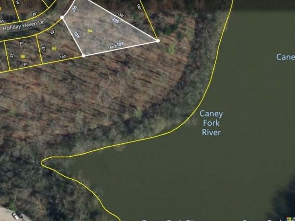 94 Holiday Haven Dr , Smithville, TN 37166