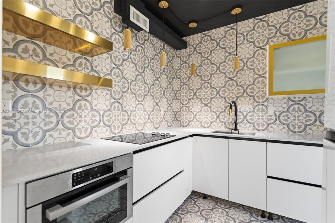 3209 S Ocean Dr, Unit 2M, Hallandale Beach, FL 33009 Photo