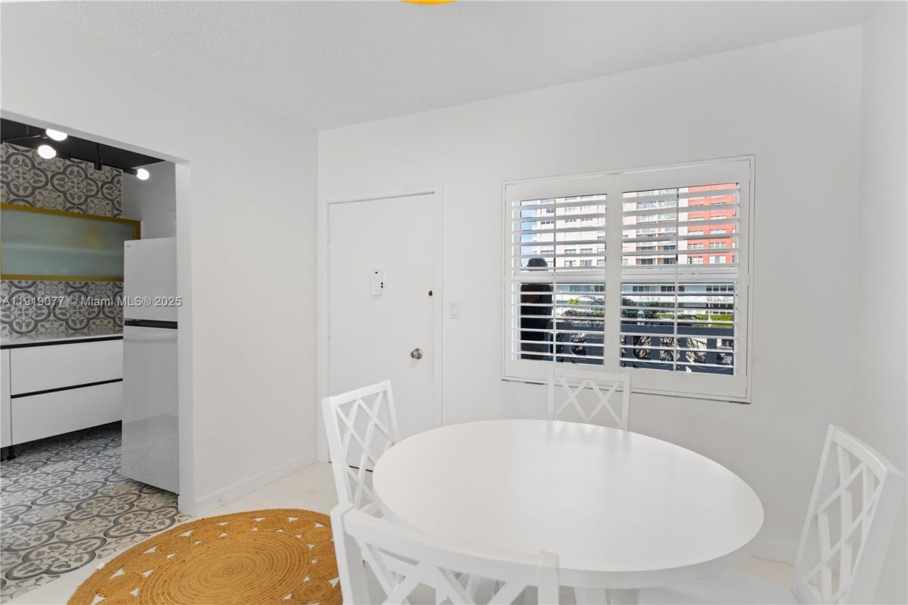 3209 S Ocean Dr, Unit 2M, Hallandale Beach, FL 33009 Photo