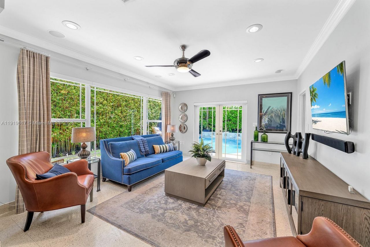 5915 La Gorce Dr, Miami Beach, FL 33140 Photo