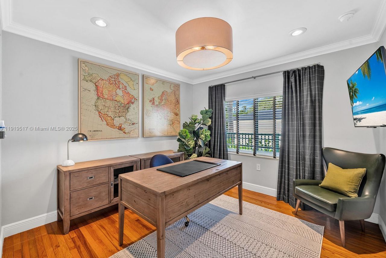 5915 La Gorce Dr, Miami Beach, FL 33140 Photo