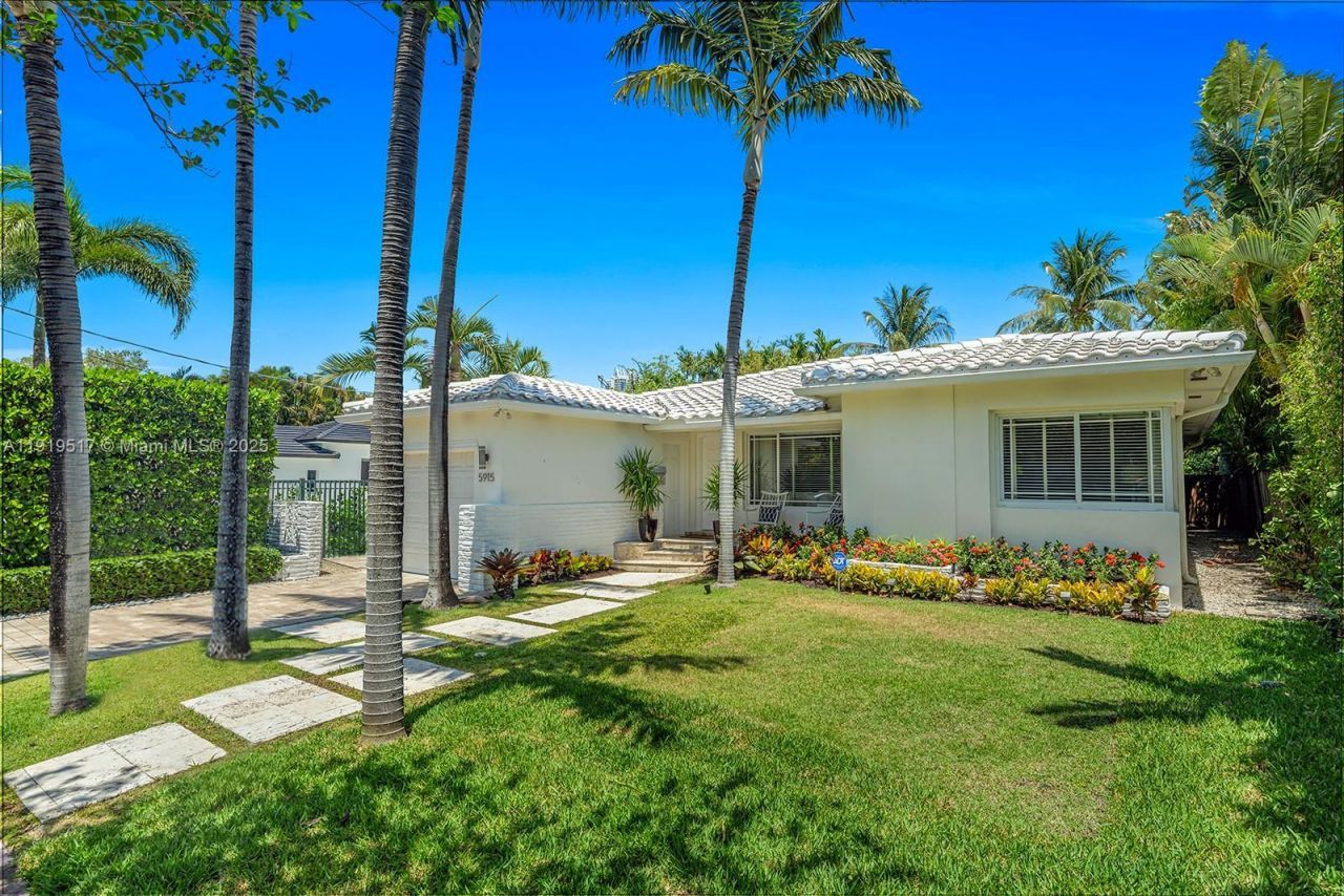 5915 La Gorce Dr, Miami Beach, FL 33140 Photo