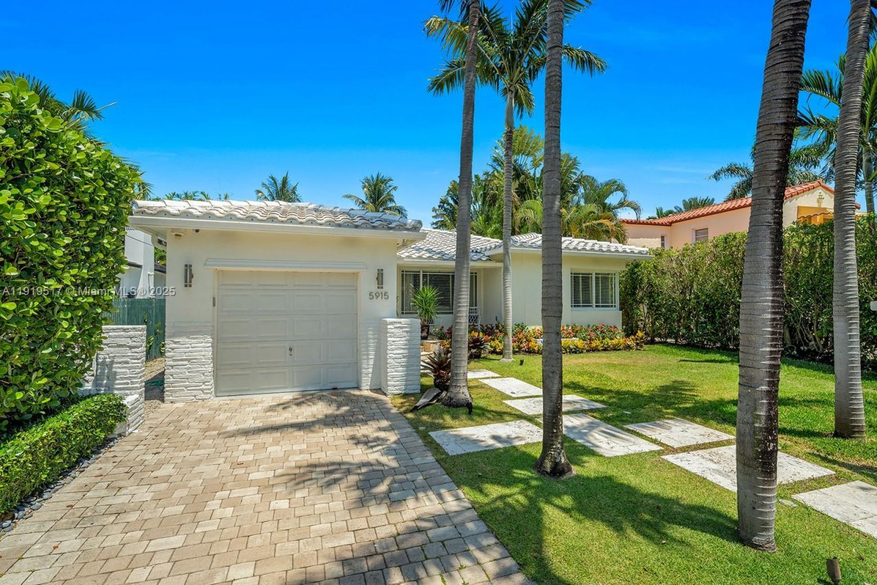 5915 La Gorce Dr, Miami Beach, FL 33140 Photo