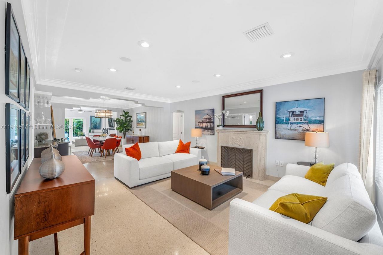 5915 La Gorce Dr, Miami Beach, FL 33140 Photo
