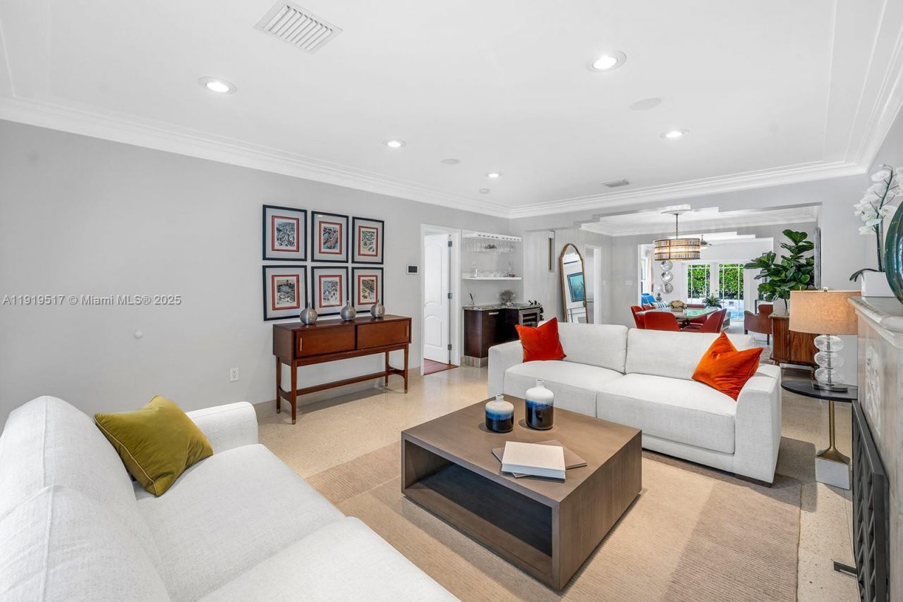 5915 La Gorce Dr, Miami Beach, FL 33140 Photo