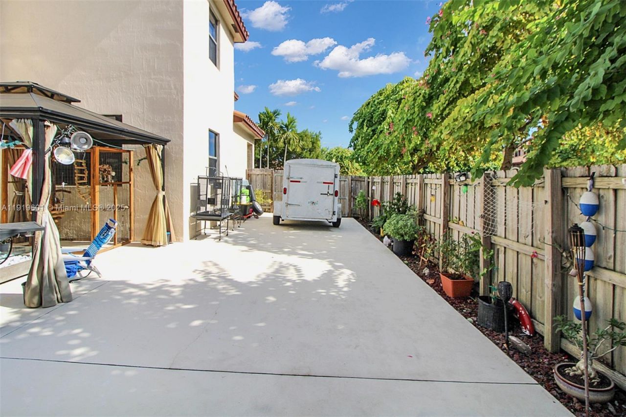 732 SE 35th Ave, Homestead, FL 33033 Photo