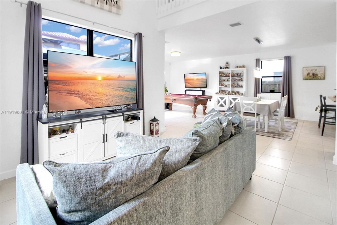 732 SE 35th Ave, Homestead, FL 33033 Photo