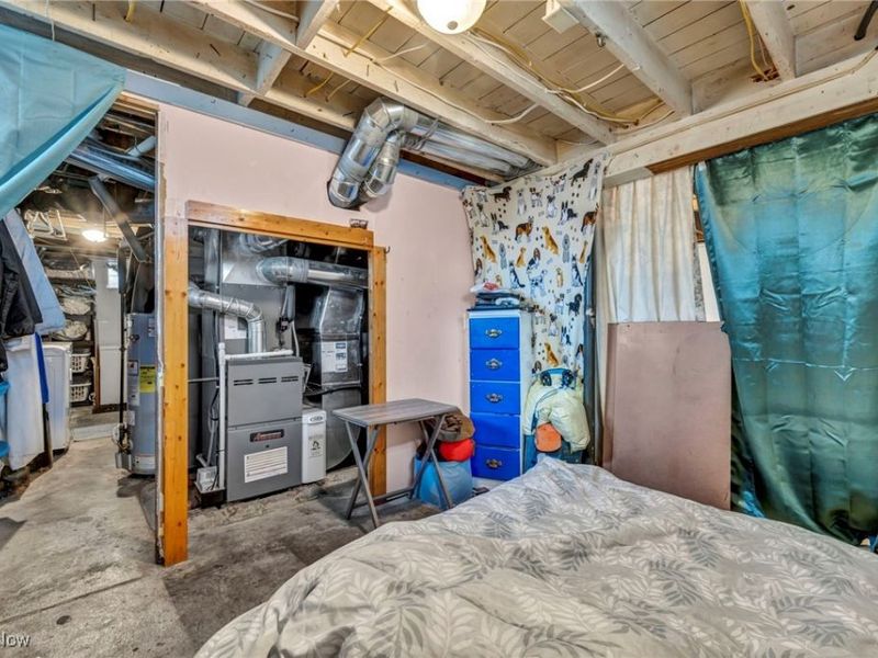 1646 Highview Avenue, Akron, OH 44301 Photo 31