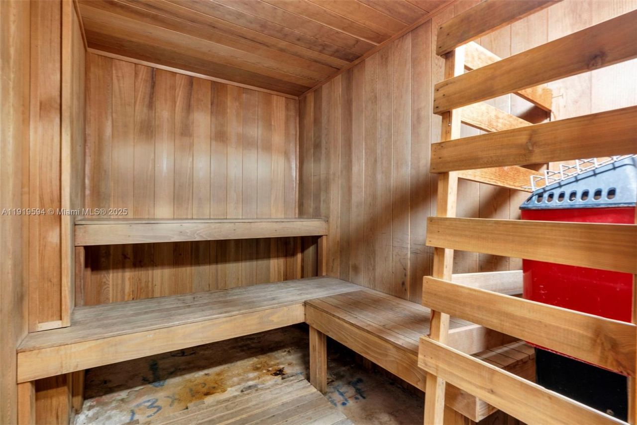 1155 Brickell Bay Dr, Unit 202, Miami, FL 33131 Photo