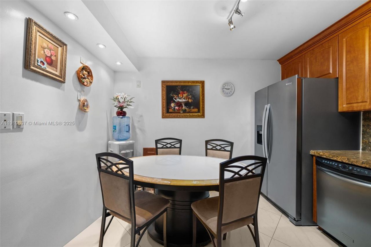 301 174th St, Unit 1109, Sunny Isles Beach, FL 33160 Photo