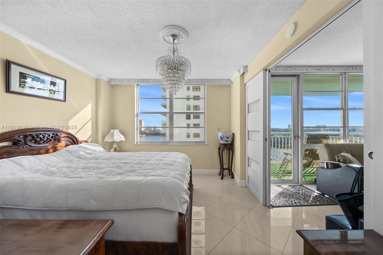 301 174th St, Unit 1109, Sunny Isles Beach, FL 33160 Photo