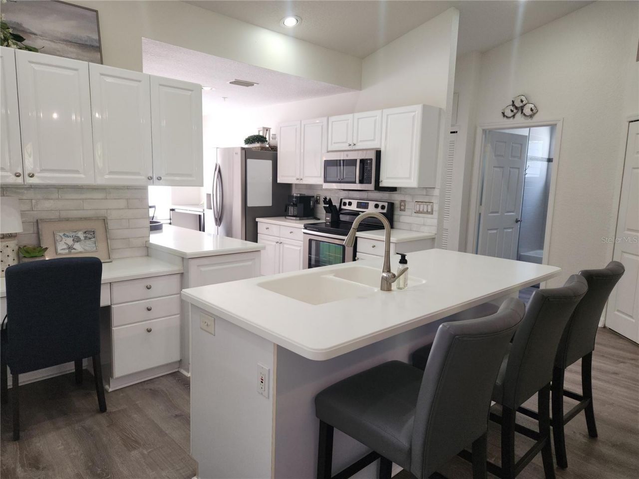 6503 Fairway Gardens Drive, Bradenton, FL 34203 Photo