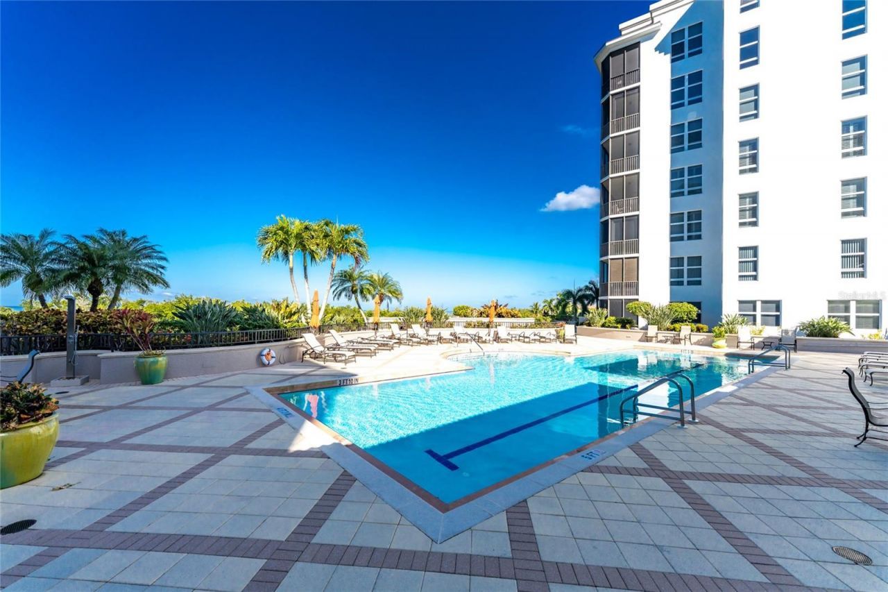 3329 Sunset Key Cir, Unit 301, Punta Gorda, FL 33955 Photo