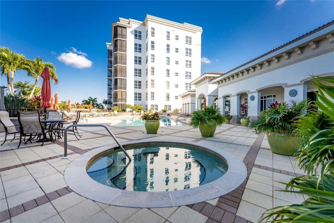 3329 Sunset Key Cir, Unit 301, Punta Gorda, FL 33955 Photo