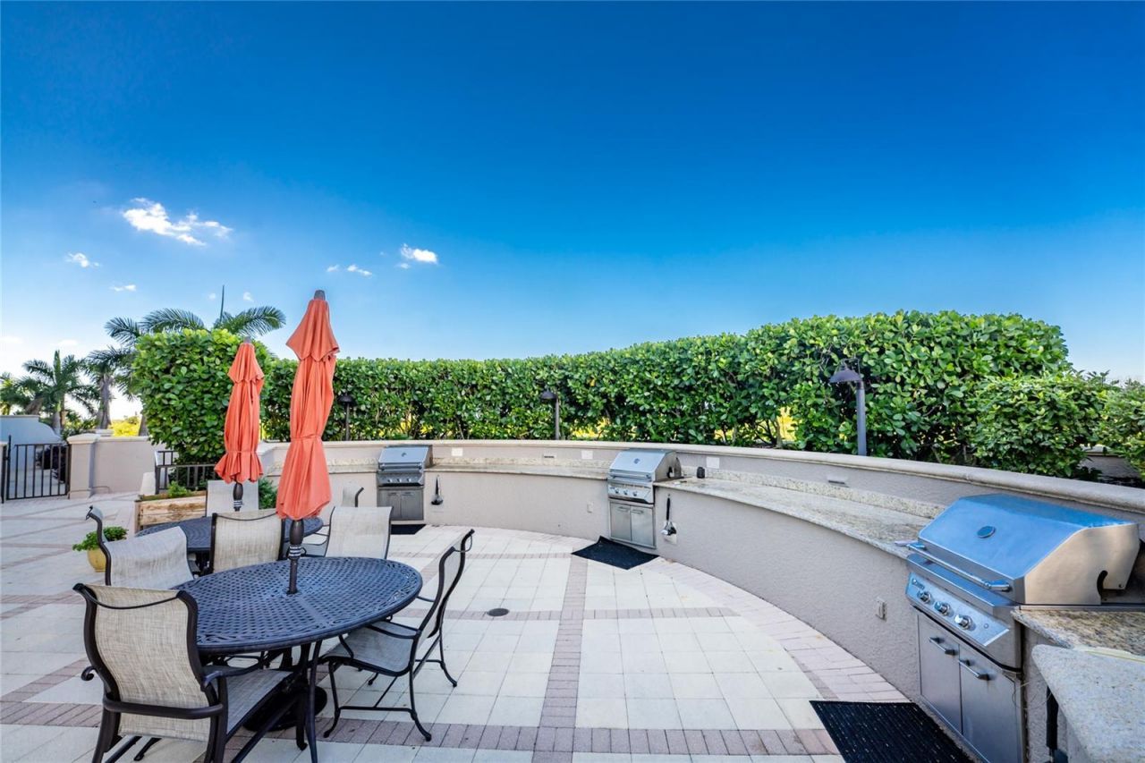 3329 Sunset Key Cir, Unit 301, Punta Gorda, FL 33955 Photo