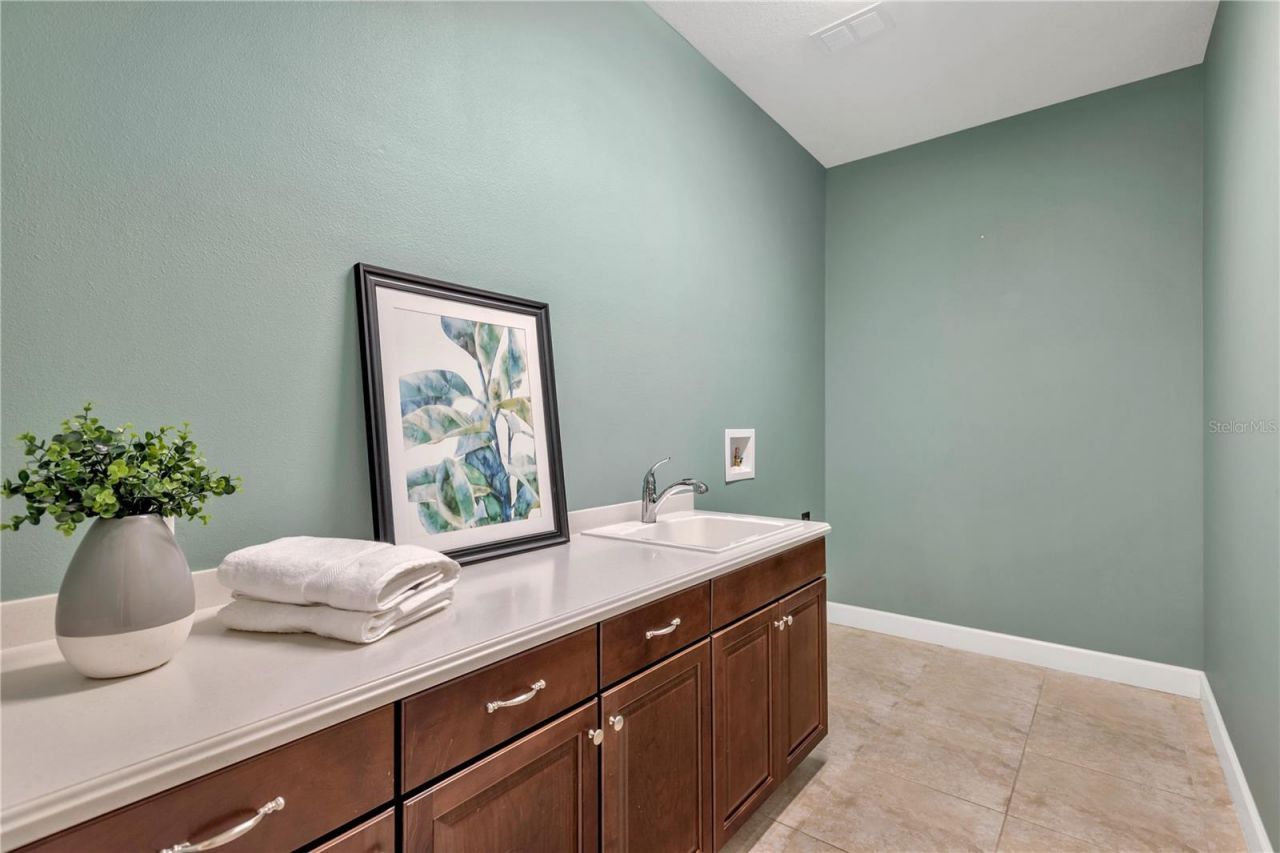 9127 Tillinghast Drive, Tampa, FL 33626 Photo