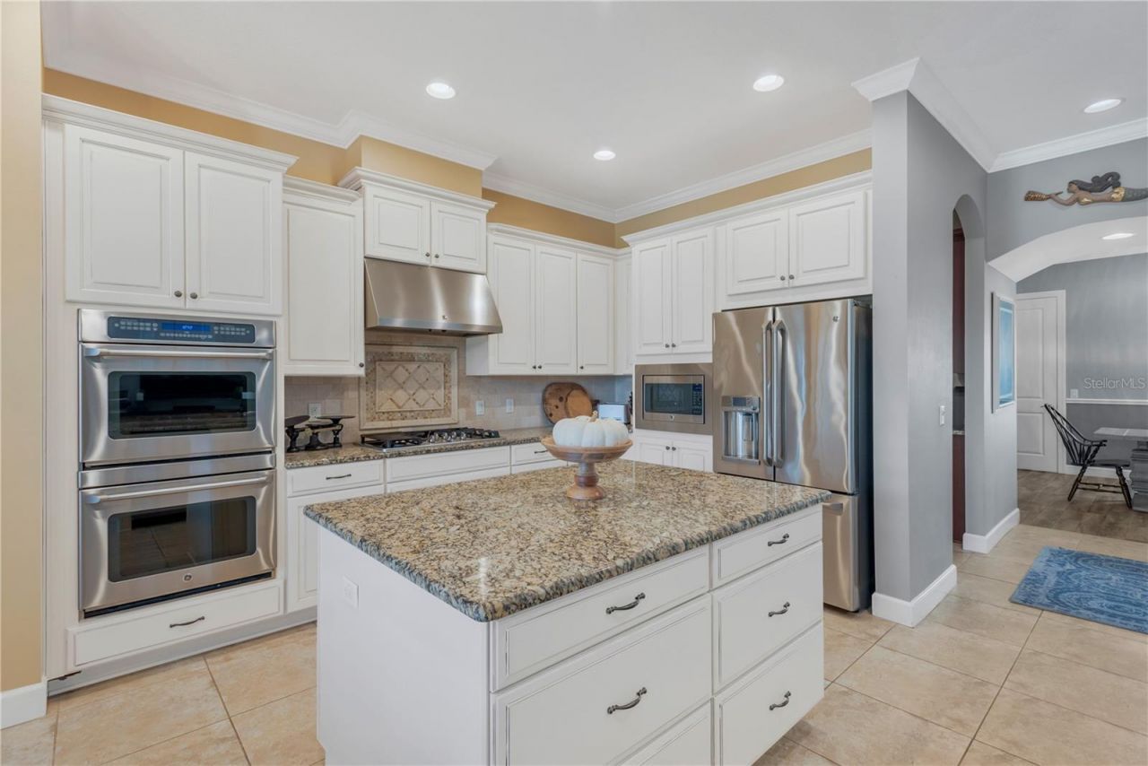 9127 Tillinghast Drive, Tampa, FL 33626 Photo