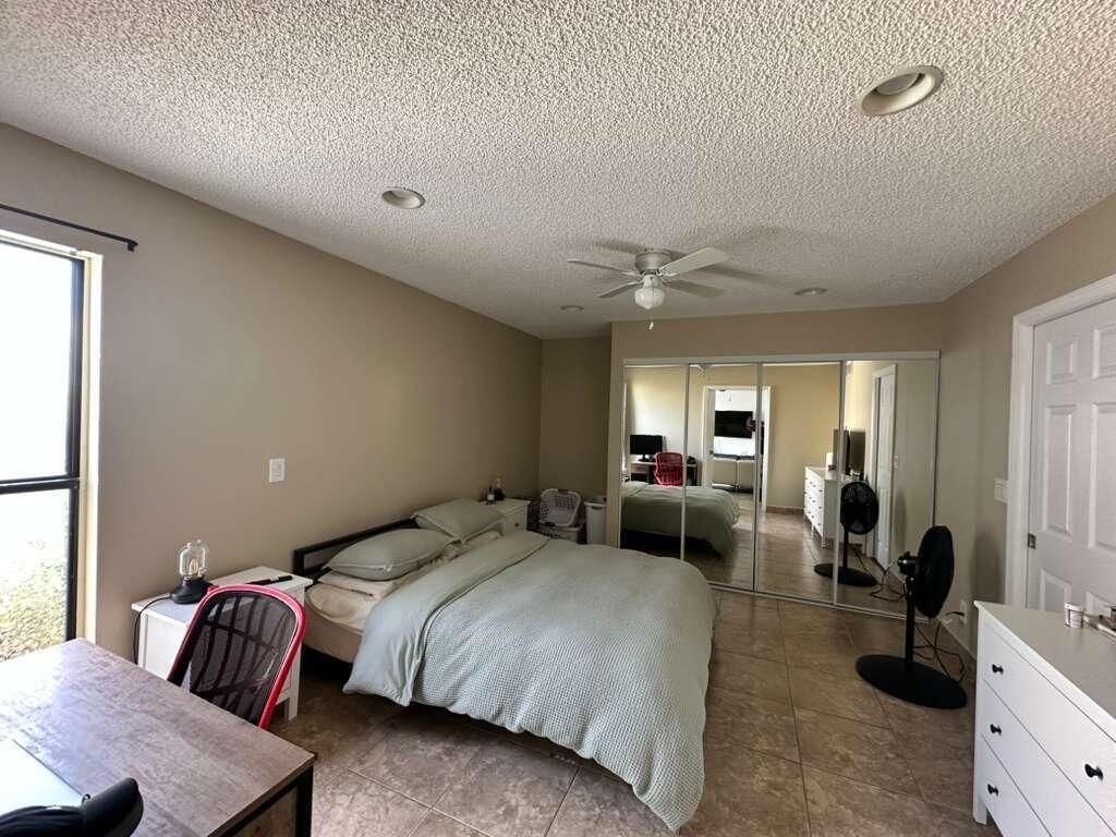 637 Executive Center Drive N, Unit 203, West Palm Beach, FL 33401 Photo