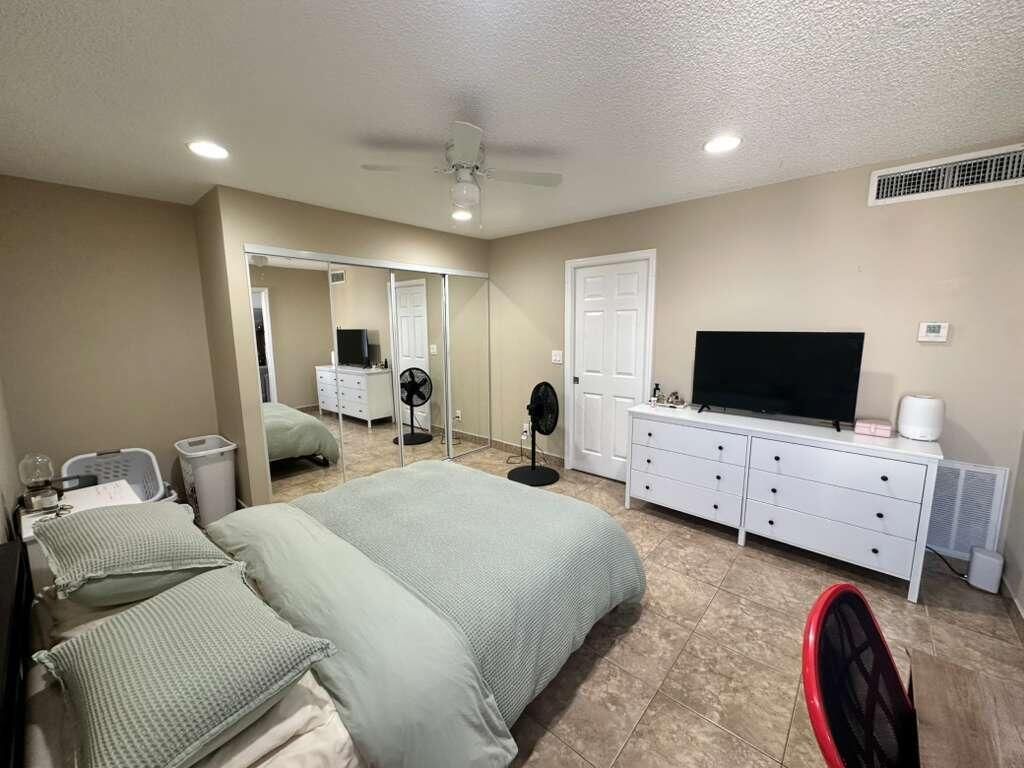 637 Executive Center Drive N, Unit 203, West Palm Beach, FL 33401 Photo