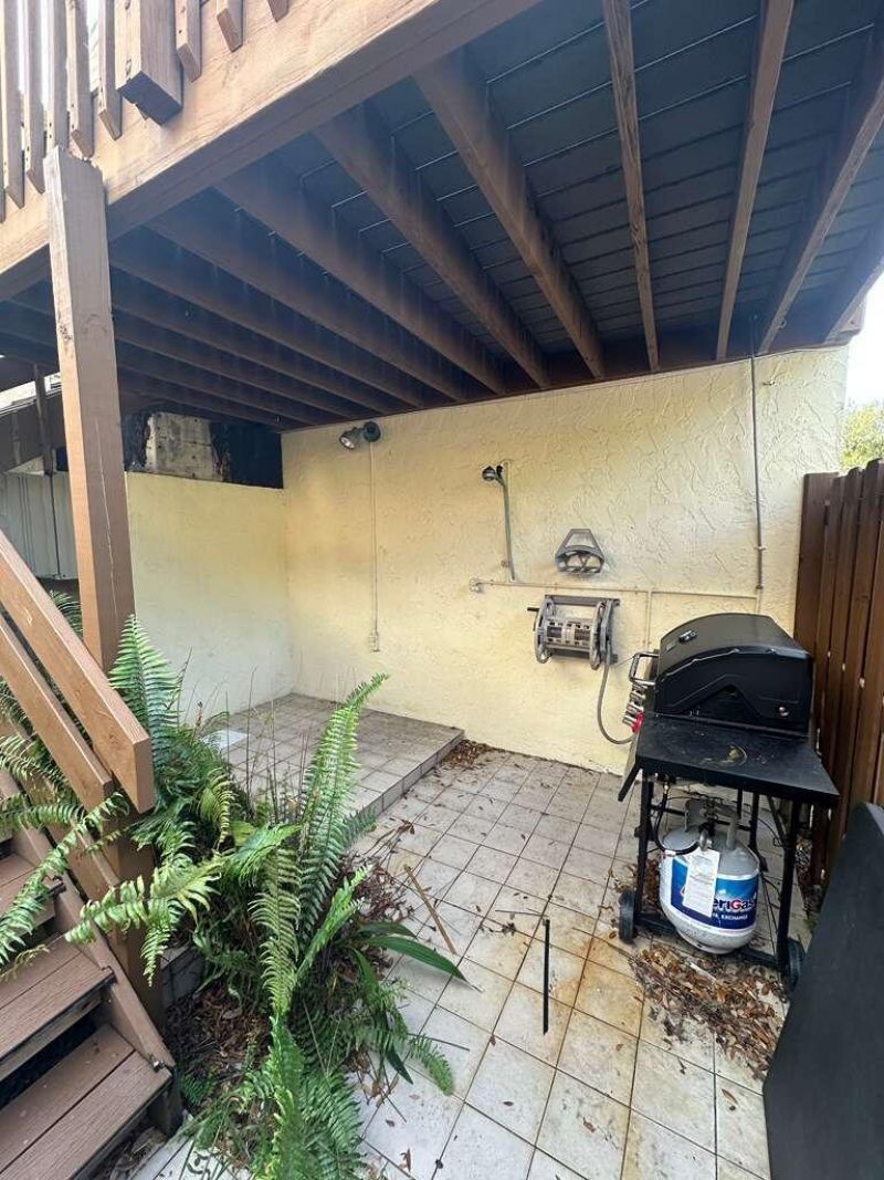 637 Executive Center Drive N, Unit 203, West Palm Beach, FL 33401 Photo