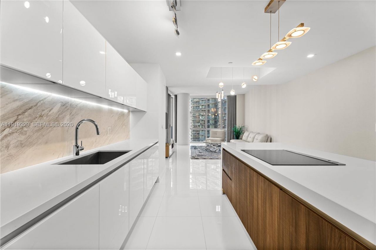 851 NE 1st Ave, Unit 2811, Miami, FL 33132 Photo