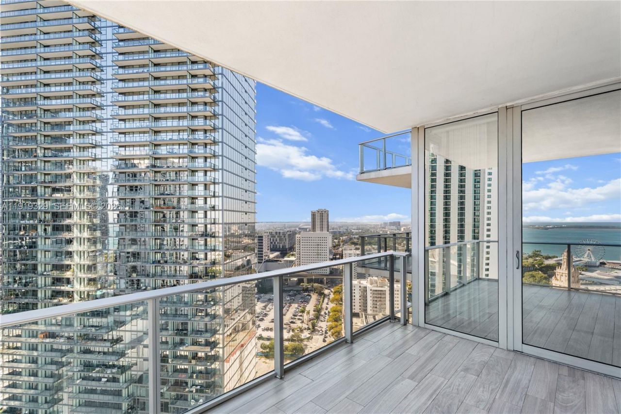 851 NE 1st Ave, Unit 2811, Miami, FL 33132 Photo